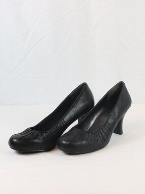 Cute MUDD Size 9 Small Black Heels